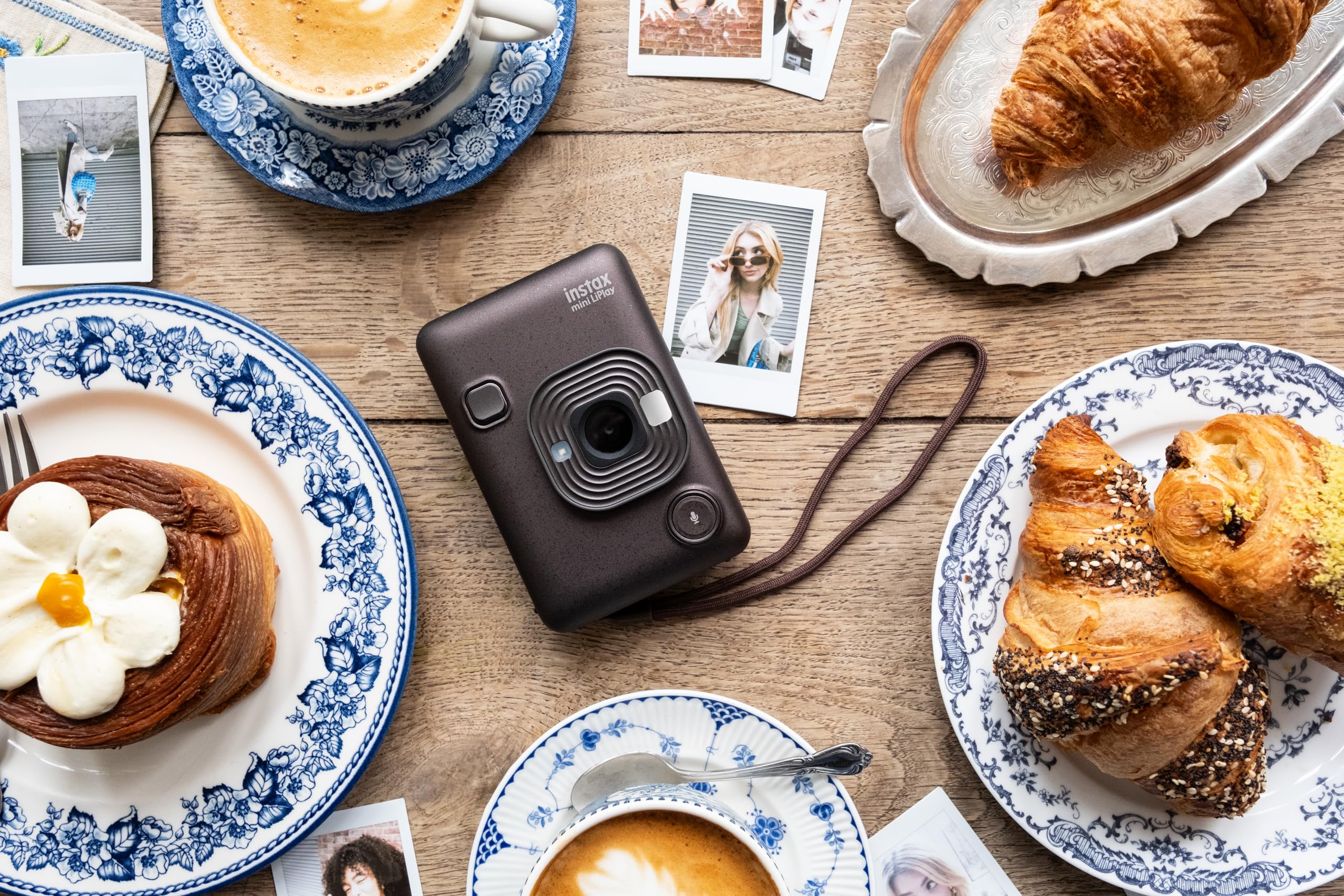Fujifilm INSTAX Mini LIPLAY Hybrid Instant Camera